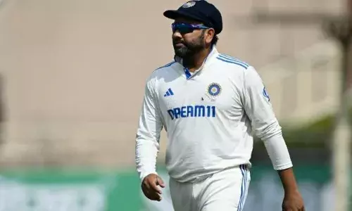 ബോർഡർ-ഗവാസ്‌കർ ട്രോഫി; ഇന്ത്യയ്ക്ക് പിഴച്ചതെവിടെ ?; ഓസ്‌ട്രേലിയ ശക്തമായ നിലയിൽ; രോഹിത് ശർമയുടെ മോശം പ്രകടനത്തിനെതിരെ ആരാധകർ; ക്യാപ്റ്റന്റെ തീരുമാനങ്ങൾ പാളിയതായും വിമർശനം