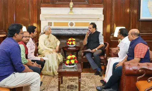 ടൈറ്റാനിയം ഡയോക്‌സൈഡിന്റെ ഇറക്കുമതി തീരുവ വര്‍ദ്ധിപ്പിക്കുന്നത് പരിഗണനയിലെന്ന് കേന്ദ്ര ധനമന്ത്രി നിര്‍മ്മല സീതാരാമന്‍; കേന്ദ്രമന്ത്രിയുമായി ചര്‍ച്ച നടത്തിയത് പ്രേമചന്ദ്രന്റെ നേതൃത്വത്തിലെ സംഘം