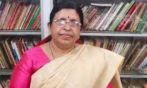 ലിവിങ് ടുഗെതര്‍ ബന്ധം വര്‍ദ്ധിക്കുന്നതിനൊപ്പം കുട്ടികള്‍ ജനിച്ചു കഴിയുമ്പോള്‍ അവര്‍ക്കു സംരക്ഷണം നല്‍കുന്നതു സംബന്ധിച്ചുള്ള തര്‍ക്കങ്ങളും കൂടുന്നു; വിവാഹേതര ബന്ധങ്ങള്‍ കുടുംബങ്ങളെ ശിഥിലമാക്കുന്ന പ്രവണത വര്‍ധിക്കുന്നുവെന്ന് വനിതാ കമ്മീഷന്‍