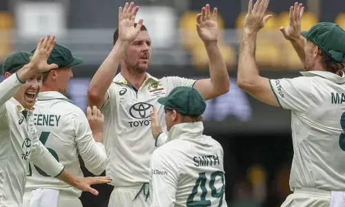 ഇന്ത്യ-ഓസ്‌ട്രേലിയ ബോക്‌സിംഗ് ഡേ ടെസ്റ്റിന് മുന്‍പ് ഓസീസിന് കനത്ത തിരിച്ചടി; ഗാബ ടെസ്റ്റില്‍ ഓസീസ് പേസര്‍ക്ക് പരിക്ക്; അടുത്ത രണ്ട് ടെസ്റ്റില്‍ നിന്ന് പിന്‍മാറിയതായി സൂചന