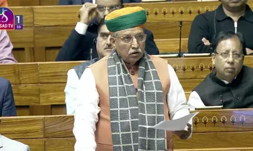 ഒരു രാജ്യം ഒറ്റ തെരഞ്ഞെടുപ്പ് ബില്‍ ലോക്‌സഭയില്‍; ഒറ്റക്കെട്ടായി എതിര്‍ത്ത് പ്രതിപക്ഷം;  ഭരണഘടനാ വിരുദ്ധമെന്ന് കോണ്‍ഗ്രസ്;  അനുകൂലിച്ച് ടിഡിപി; ജെപിസിക്ക് വിടുമെന്ന് അമിത് ഷാ