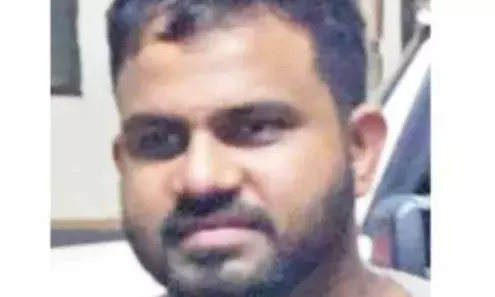 ഫിനാൻസ് സ്ഥാപനത്തിൽ നിന്ന് വെട്ടിപ്പ് നടത്തി പണം സ്വന്തം അക്കൗണ്ടിലാക്കി; സ്ഥാപന ഉടമയ്ക്ക് ഭീഷണിയും; ജീവനക്കാരനെ കൈയ്യോടെ പൊക്കി പോലീസ്; സംഭവം തൃശൂരിൽ