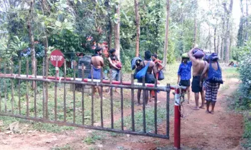 പരമ്പരാഗത കാനന പാത വഴി നടന്ന് സന്നിധാനത്തെത്തുന്ന ഭക്തര്‍ക്ക് പ്രത്യേക പാസ്; നാളെ മുതല്‍ പാസ് വിതരണം തുടങ്ങും