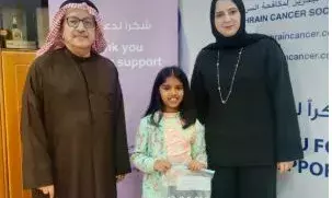 കാന്‍സര്‍ രോഗികള്‍ക്ക് മുടി ദാനം നല്‍കി നക്ഷത്ര സുധീഷ്