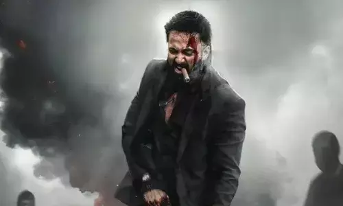 ആദ്യ ദിനം തന്നെ ബോക്സ് ഓഫീസിൽ തകർപ്പൻ പ്രകടനം; വിദേശത്തും മാർക്കോ തരംഗം; ഉണ്ണി മുകുന്ദൻ ചിത്രത്തിന്റെ ആഗോള ഓപ്പണിംഗ് കണക്കുകൾ പുറത്ത്