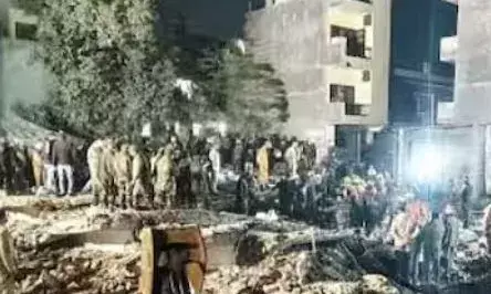 പഞ്ചാബിൽ ആറ് നില കെട്ടിടം തകർന്നുവീണ് ദുരന്തം; ഒരാൾ മരിച്ചു; നിരവധിപേർക്ക് പരിക്ക്; ആളുകൾ ഇനിയും കുടുങ്ങികിടക്കുന്നതായി സംശയം; രക്ഷാപ്രവർത്തനം തുടരുന്നു