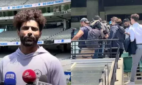 വാര്‍ത്താസമ്മേളനത്തിൽ ഹിന്ദിയില്‍ മറുപടി നൽകി രവീന്ദ്ര ജഡേജ മടങ്ങി; ഓസ്ട്രേലിയന്‍ മാധ്യമങ്ങളെ അവഗണിച്ചുവെന്ന് വിമർശനം; ടീം ബസ് കാത്ത് നിൽക്കുകയായിരുന്നുവെന്ന് ഇന്ത്യൻ മീഡിയ മാനേജർ; വിവാദം കനക്കുന്നു