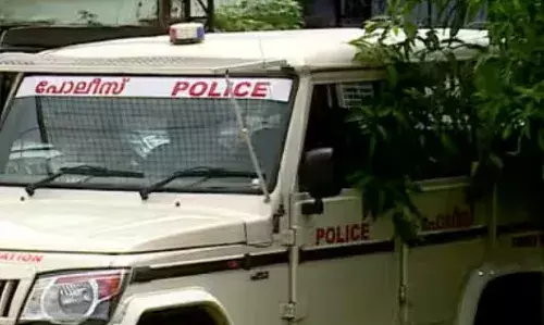 മദ്യപിച്ച് ബോധമില്ലാതെ 47കാരനെ ഇരുമ്പ് കമ്പികൊണ്ട് തലയിൽ കുത്തിക്കൊല്ലാൻ ശ്രമിച്ചു; പ്രതി അറസ്റ്റിൽ; സംഭവം തൃശൂരിൽ