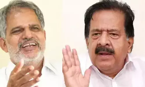 ആര്‍.എസ്.എസിനെ സന്തോഷിപ്പിക്കാന്‍ വിജയരാഘവന്‍ വര്‍ഗീയ വിഷം തുപ്പുന്നു; ക്രിമിനല്‍ കേസ് എടുക്കണമെന്ന് ചെന്നിത്തല