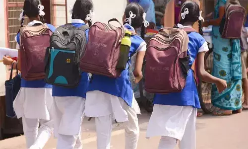 ഡല്‍ഹി സ്‌കൂളുകള്‍ക്ക് ബോംബ് ഭീഷണി സന്ദേശം; പിന്നില്‍ വിദ്യാര്‍ഥികളെന്ന് പോലീസ്; ലക്ഷ്യമിട്ടത് പരീക്ഷ മാറ്റിവെപ്പിക്കല്‍