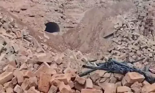 ഇഷ്ടിക ചൂളയുടെ മതിൽ ഇടിഞ്ഞുവീണു; ഉറങ്ങിക്കിടക്കുകയായിരുന്ന കുട്ടികളുടെ മുകളിലേക്ക് വീണ് 4 പേർ മരിച്ചു; ഒരാൾക്ക് ഗുരുതര പരിക്ക്; സംഭവം ഹരിയാനയിൽ