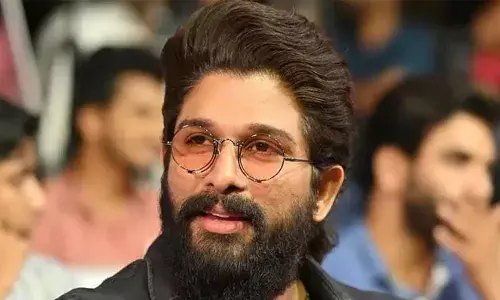 പുഷ്പ 2 പ്രീമിയര്‍ ഷോ ദുരന്തം: ചോദ്യം ചെയ്യലിന് ഹാജരാകാന്‍ അല്ലു അര്‍ജുന് നോട്ടീസ്; നാളെ രാവിലെ 11 ന് സ്‌റ്റേഷനില്‍ ഹാജരാകണം