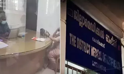 കോഴിക്കോട് ഡി എം ഒ ഓഫീസില്‍ കസേരയ്ക്കായി വടംവലി തുടരുന്നു; ഡിഎച്ച്എസിലേക്ക് സ്ഥലംമാറ്റം കിട്ടിയിട്ടും കസേര വിടാതെ മുന്‍ ഡി എം ഒ; കസേരയ്ക്കായി കാവലിരുന്ന് പുതിയ ഡി എം ഒയും; വിചിത്ര കസേര കളി ഇങ്ങനെ