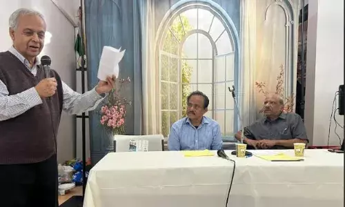നായര് ബനവലന്റ് അസ്സോസിയേഷന് മുന് പ്രസിഡന്റ് ഡോ വിജയശങ്കറിന്റെ നിര്യാണത്തില് അസ്സോസിയേഷന് ആസ്ഥാനത്ത് അനുശോചന സമ്മേളനം നടത്തി നായര് ബനവലന്റ് അസ്സോസിയേഷന് മുന് പ്രസിഡന്റ് ഡോ വിജയശങ്കറിന്റെ നിര്യാണത്തില് അസ്സോസിയേഷന് ആസ്ഥാനത്ത് അനുശോചന സമ്മേളനം നടത്തി