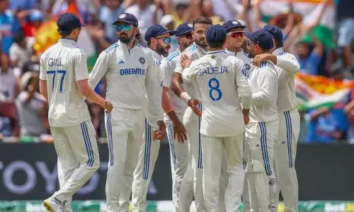 ഭാഗ്യ ഗ്രൗണ്ട് ഇന്ത്യയെ വീണ്ടും തുണക്കുമോ ?; ബോക്‌സിംഗ് ഡേ ടെസ്റ് ടീമിൽ മാറ്റത്തിന് സാധ്യത; ഗിൽ പുറത്തേക്ക് ?; അറിയാം ഇന്ത്യയുടെ സാധ്യതാ ഇലവന്‍