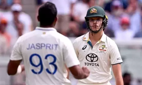 ബോക്‌സിങ് ഡേ ടെസ്റ്റ്; അരങ്ങേറ്റത്തിൽ കസറി കോണ്‍സ്റ്റാസ്; ജസ്പ്രീത് ബുംറയെ സിക്സർ പറത്തി 19 കാരന് റെക്കോർഡ്; ഓസ്‌ട്രേലിയ മികച്ച സ്കോറിലേക്ക്