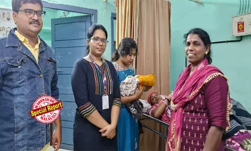 ആനയുടേയും കാട്ടുപോത്തിന്റേയും ഇടയില്‍ അമ്മയുടേയും കുഞ്ഞിന്റേയും ജീവനും കാത്ത് രണ്ടുമണിക്കൂര്‍; ക്രിസ്മസ് രാത്രിയില്‍ മാതൃകയായി നെല്ലിയാമ്പതിയിലെ ആരോഗ്യ പ്രവര്‍ത്തകര്‍; തരണം ചെയ്തത് യുവതിയുടെ മോശം ആരോഗ്യനില അടക്കം വെല്ലുവിളികള്‍