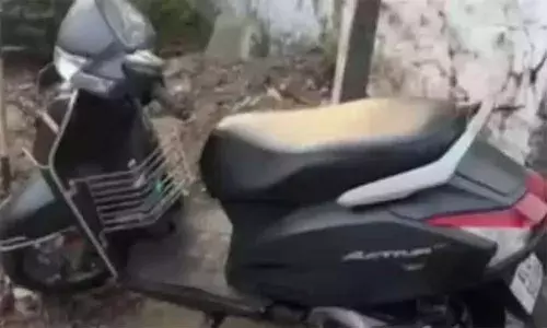 കാലടിയില്‍ സ്‌കൂട്ടര്‍ യാത്രികനെ തടഞ്ഞു നിര്‍ത്തി ആക്രമണം; 20 ലക്ഷം കവര്‍ന്നു രണ്ടംഗ സംഘം കടന്നു