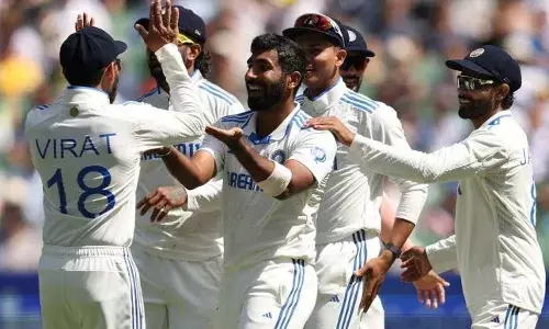 മൂന്നാം ദിനം ബുംറ ബ്രില്ലിയൻസ്; പരമ്പരയിലെ ഏറ്റവും മികച്ച സ്പെല്ലെന്ന് ആരാധകർ; ബോക്സിങ് ഡേ ടെസ്റ്റിൽ ഇന്ത്യയുടെ തിരിച്ച് വരവ്; പ്രതിരോധം തീർത്ത് ലബുഷെയ്ന്‍; മെൽബണിൽ ഇഞ്ചോടിച്ച് പോരാട്ടം