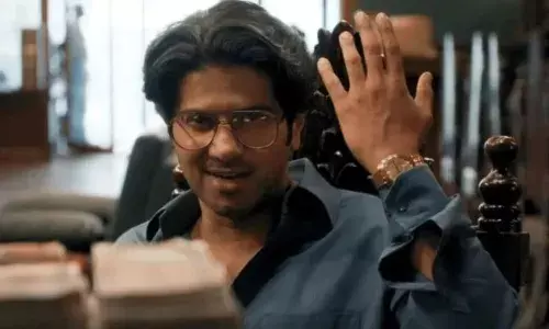 ലക്കി ഭാസ്കറിലൂടെ തിരിച്ചുവരവ് ഗംഭീരമാക്കി; അപൂർവ നേട്ടം സ്വന്തമാക്കി ദുൽഖർ സൽമാൻ; നെറ്റ്ഫ്ലിക്സിൽ നിന്നും ലഭിച്ചത് റെക്കോർഡ് തുക