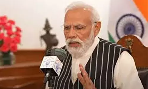 ഭരണഘടനയുടെ ആമുഖം വായിക്കുന്ന ക്യാമ്പയിന്‍ രാജ്യവ്യാപകമായി തുടങ്ങും; പ്രതിപക്ഷം ഭരണഘടനയുമായി പ്രതിഷേധിക്കുന്നത് പതിവാക്കിയതോടെ പ്രധാനമന്ത്രിയുടെ നിര്‍ണായക നീക്കം;  2024ലെ അവസാന മന്‍ കി ബാത്തില്‍ പ്രധാനമന്ത്രി പ്രഖ്യാപനം; വെബ്‌സൈറ്റ് പുറത്തിറക്കി