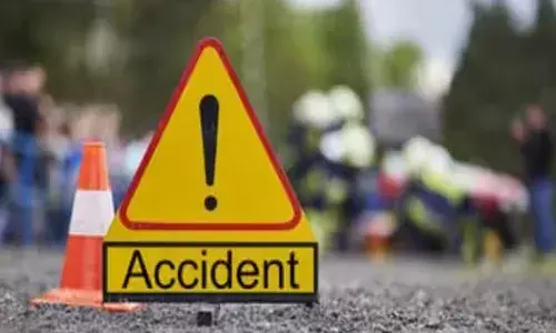 മേപ്പാടിയില്‍ രോഗിയുമായി പോകവെ ആംബുലന്‍സ് നിയന്ത്രണം വിട്ട് പോസ്റ്റിലിടിച്ച് അപകടം; അഞ്ച് പേര്‍ക്ക് പരിക്ക്