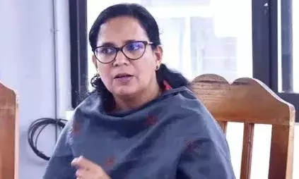 പന്ത്രണ്ട് കേസുകളിൽ പ്രതി; ഇത് എങ്ങനെ പരോൾ അനുവദിച്ചു; ജയില്‍ വകുപ്പ് മറുപടി പറയണം; നിയമനടപടിയുമായി മുന്നോട്ടുപോകും; കൊടി സുനിക്ക് പരോൾ അനുവദിച്ചതിനെതിരെ തുറന്നടിച്ച് കെകെ രമ എംഎൽഎ