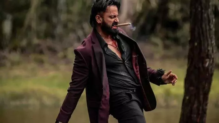 ബോക്സ് ഓഫീസിലും വയലൻസ്; ബോളിവുഡിലും തരംഗമായി മാർക്കോ; ചിത്രത്തിന്റെ കളക്ഷൻ റിപ്പോർട്ടുകൾ പുറത്ത് ബോക്സ് ഓഫീസിലും വയലൻസ്; ബോളിവുഡിലും തരംഗമായി മാർക്കോ; ചിത്രത്തിന്റെ കളക്ഷൻ റിപ്പോർട്ടുകൾ പുറത്ത്