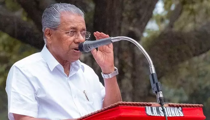 സനാതനധര്മത്തിന്റെ വക്താവല്ല ശ്രീനാരായണ ഗുരു; അത് തിരുത്താന് നേതൃത്വം നല്കിയ ആളാണ്; തന്റെ പ്രസ്താവനയില് ഉറച്ചുനില്ക്കുന്നുവെന്ന് മുഖ്യമന്ത്രി സനാതനധര്മത്തിന്റെ വക്താവല്ല ശ്രീനാരായണ ഗുരു; അത് തിരുത്താന് നേതൃത്വം നല്കിയ ആളാണ്; തന്റെ പ്രസ്താവനയില് ഉറച്ചുനില്ക്കുന്നുവെന്ന് മുഖ്യമന്ത്രി