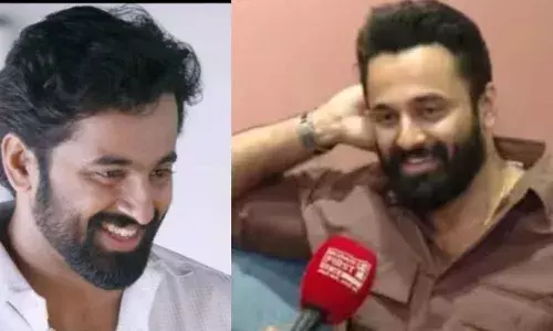 ഗുജറാത്തി കാൽത്തള കെട്ടിയ ​മലയാളി ചെക്കൻ ആണിവൻ..; അഭിമുഖത്തിൽ ഗുജറാത്തി സംസാരിച്ച് ഉണ്ണി മുകുന്ദൻ; അന്തംവിട്ട് മലയാളികൾ; വീഡിയോ ഏറ്റെടുത്ത് ആരാധകർ