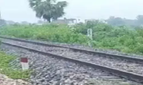 റെയില്‍വെ ട്രാക്കിലിരുന്ന് പബ്ജി കളിക്കവേ ട്രെയിനിടിച്ചു;ബീഹാറില്‍ മൂന്ന് കൗമാരക്കാര്‍ക്ക് ദാരുണാന്ത്യം