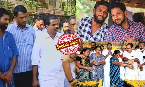 ഫ്‌ലെക്‌സ് ബോര്‍ഡ് നീക്കിയതിനെച്ചൊല്ലി തര്‍ക്കം;  നവമാധ്യമങ്ങളിലൂടെ വധഭീഷണി; ബൈക്കില്‍ ജീപ്പിടിച്ച് വീഴ്ത്തി ആക്രമണം; മഴു കൊണ്ട് വെട്ടി കൃപേഷിന്റെ തലച്ചോറ് പിളര്‍ന്നു; ശരത് ലാലിന്റെ ശരീരത്തിലാകെ 20 വെട്ടുകള്‍; പെരിയയില്‍ അന്ന് നടന്നത് ചോരക്കൊതിയാലുള്ള നികൃഷ്ടമായ കൊലപാതകം