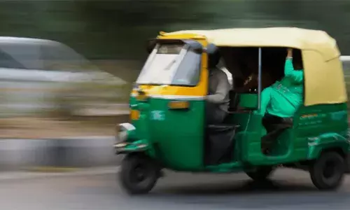 ഓട്ടോ ഡ്രൈവര്‍ മദ്യലഹരിയില്‍; നിര്‍ത്താന്‍ ആവശ്യപ്പെട്ടിട്ടും നിര്‍ത്തിയില്ല; ബംഗളൂരുവില്‍ ഓട്ടോയില്‍ നിന്ന് ചാടിരക്ഷപ്പെട്ട് സ്ത്രീ