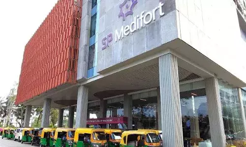 നൂതന ആന്‍ജിയോപ്ലാസ്റ്റി ശസ്ത്രക്രിയയയില്‍ എസ് പി മെഡിഫോര്‍ട്ടിന് ആദരം