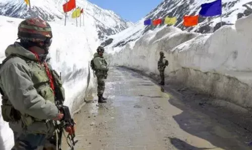 ഹോത്താൻ മേഖലയിൽ രണ്ട് പ്രവിശ്യകൾ സൃഷ്ടിക്കാൻ ഒരുങ്ങുന്നു; വീണ്ടും കടന്നുകയറ്റവുമായി അയൽരാജ്യം; സുരക്ഷാ ശക്തമാക്കി സൈന്യം; ചൈനയുടെ നീക്കത്തിൽ പ്രതിഷേധം അറിയിച്ച് ഇന്ത്യ