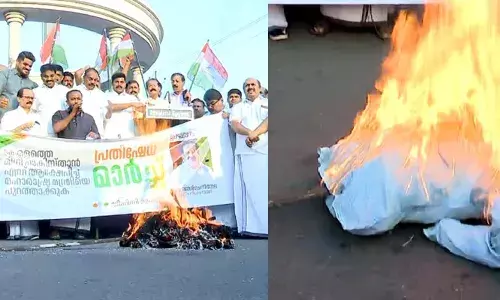 മിനി പാകിസ്താന്‍ പരാമര്‍ശം; മഹാരാഷ്ട്ര മന്ത്രി നിതീഷ് റാണെയുടെ കോലം കത്തിച്ച് മലപ്പുറത്ത് പ്രതിഷേധം