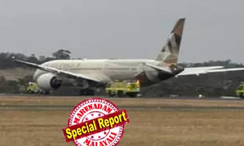 മെൽബൺ ടു അബുദാബി സ്ഥിരം ഫ്ലൈറ്റ്; ടേക്ക് ഓഫീനിടെ പൊട്ടിത്തെറി ശബ്ദം; ലാൻഡിംഗ് ഗിയറിന് തകരാർ; വിമാനത്തിന്റെ രണ്ട് ടയറുകളിലും തീപിടിച്ചു; അലറി വിളിച്ച് യാത്രക്കാർ; മാക്സിമം നിയന്ത്രിച്ച് പൈലറ്റ്; ആരും പാനിക് ആകല്ലേയെന്ന് എയർ ഹോസ്റ്റസ്; എയർപോർട്ടിൽ ആശങ്ക; ഇത്തിഹാദ് എയർവേയ്‌സിൽ നടന്നത്!