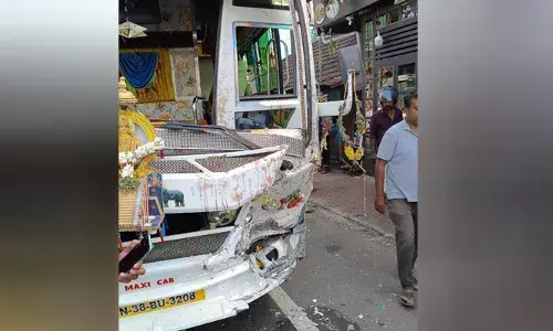 പന്തളത്ത് നിയന്ത്രണം വിട്ട തീര്‍ഥാടക വാഹനമിടിച്ച് അപകട പരമ്പര; ഓട്ടോഡ്രൈവറും സൈക്കിള്‍ യാത്രികനുമടക്കം മൂന്നു പേര്‍ക്ക് പരുക്ക്