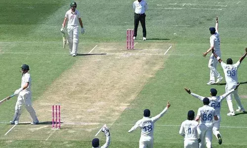 ടെസ്റ്റ് ക്രിക്കറ്റില്‍ ഇനി 2 ടയര്‍ സംവിധാനം; ഇന്ത്യ, ഓസ്‌ട്രേലിയ, ഇംഗ്ലണ്ട്, ദക്ഷിണാഫ്രിക്ക, ന്യൂസിലന്‍ഡ് തുടങ്ങിയ മുന്‍നിര ടീമുകള്‍ കൂടുതല്‍ തവണ പരസ്പരം കളിക്കും; മറ്റ് ടീമുകള്‍ പുതിയ ഫോര്‍മാറ്റില്‍ രണ്ടാം നിരയിലേക്കും താഴ്ത്തപ്പെടും: രൂപമാറ്റത്തിന് മുന്‍കൈ എടുത്ത് ജയ് ഷാ