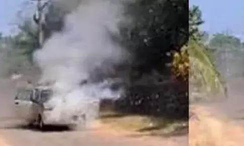 ഓടിക്കൊണ്ടിരുന്ന കാറിൽ തീ പടർന്നു; മുഴുവൻ പുക; ചിതറിയോടി യാത്രക്കാർ; കാർ പൂർണമായും കത്തിനശിച്ചു; ഡ്രൈവർ തലനാരിഴയ്ക്ക് രക്ഷപ്പെട്ടു; ഒഴിവായത് വൻ അപകടം