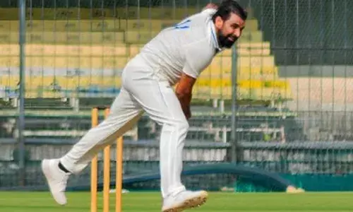 വിജയ് ഹസാരെ ട്രോഫിയില്‍ തീപ്പൊരി പ്രകടനം; പിന്നാലെ മിഡില്‍ സ്റ്റംപ് വായുവില്‍ പറത്തി പരിശീലനം;  ചാമ്പ്യന്‍സ് ട്രോഫിയില്‍ പന്തെറിയാന്‍ മുഹമ്മദ് ഷമി; ബുമ്രയുടെ അഭാവത്തില്‍ ഇംഗ്ലണ്ടിനെതിരായ പരമ്പരയിലും ഉള്‍പ്പെടുത്തിയേക്കും