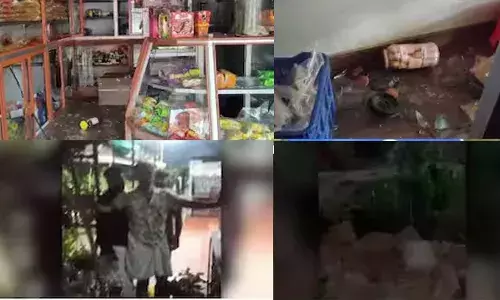 പള്ളി വികാരിയെ തടഞ്ഞു നിര്‍ത്തി അസഭ്യം പറഞ്ഞത് ചോദ്യം ചെയ്തു; വ്യാപാരിയുടെ കട അടിച്ചു തകര്‍ത്തു; വീടുകയറി ആക്രമണം; നാല് പേര്‍ക്കെതിരെ കേസ്