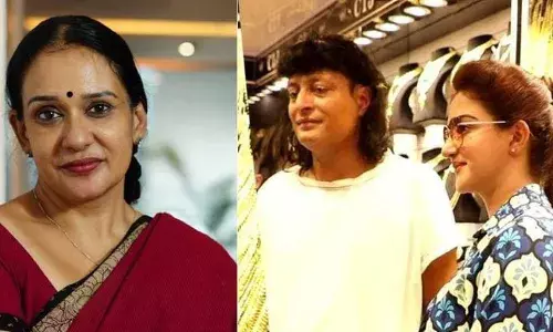 ഒരു മനുഷ്യനാണെന്ന പരിഗണന പോലും നല്‍കിയില്ല; വേദിയില്‍ കയറ്റി അപമാനിച്ചു; കോമഡി വസ്തുവാക്കി മാറ്റി സാമൂഹ്യമാധ്യമങ്ങള്‍ക്ക് കൊത്തിപ്പറിക്കാന്‍ ഇട്ടുകൊടുത്തു; ചായക്കടയിലെ ഒരു മനുഷ്യനെ കിട്ടിയാല്‍പോലും ദ്വയാര്‍ഥ പ്രയോഗങ്ങളോടെ പുച്ഛിക്കുന്ന വ്യക്തിയാണ്; ഹണിക്ക് പിന്തുണയുമായി മാലാ പാര്‍വതി