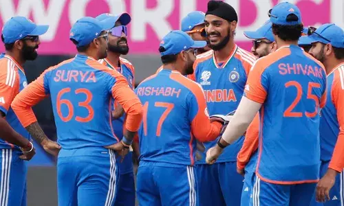 ഋഷഭ് പന്ത് ഒന്നാം നമ്പര്‍ വിക്കറ്റ് കീപ്പറാകും;  കെ.എല്‍. രാഹുല്‍ ബാക്ക് അപ്;  സഞ്ജുവിന് സാധ്യതയില്ല; യശ്വസി ടീമിലെത്തും;  ഷമിയുടെ തിരിച്ചുവരവ് ഉറപ്പില്ല;  ചാംപ്യന്‍സ് ട്രോഫി ടീമിനെ പ്രഖ്യാപിക്കാന്‍ അഗാര്‍ക്കറും സംഘവും