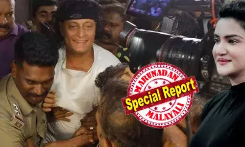 രണ്ട് ദിവസം മുമ്പ് വീണു, കാലിനും നട്ടെല്ലിനും പരിക്കുണ്ടെന്ന് ബോബി ചെമ്മണ്ണൂര്‍; ആരോപണം വ്യാജം; ശരീരത്തില്‍ സ്പര്‍ശിച്ചിട്ടില്ല, കൈ നീട്ടിയപ്പോള്‍ അവര്‍ പിടിച്ചതാണെന്ന് പ്രതിഭാഗം അഭിഭാഷകന്‍; പ്രതിക്ക് ജാമ്യം നല്‍കരുതെന്ന് പ്രോസിക്യൂഷനും; ലൈംഗിക അധിക്ഷേ കേസില്‍ ബോബി ചെമ്മണ്ണൂര്‍ റിമാന്‍ഡിലോ അതോ ജാമ്യം ലഭിക്കുമോ?