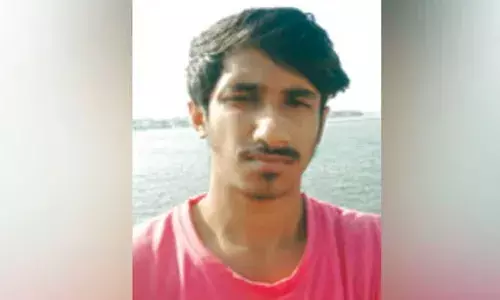 അപകടത്തെ ചൊല്ലിയുള്ള തര്‍ക്കം നീണ്ടു; റോഡില്‍ ചോര വാര്‍ന്ന് കിടന്ന പോളിടെക്‌നിക് വിദ്യാര്‍ഥിക്ക് ദാരുണാന്ത്യം: ആകാശിന്റെ ജീവന്‍ പൊലിഞ്ഞത് ആശുപത്രിക്ക് തൊട്ടടുത്ത്