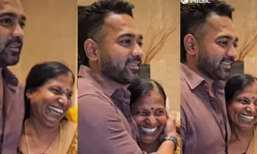 സോറീട്ടോ. അടുത്ത സിനിമയില്‍ നമ്മള്‍ ഒരുമിച്ച് അഭിനയിക്കും; ദൈര്‍ഘ്യം കാരണമാണ് കട്ടായി പോയത്. ഇനി കരയരുത്; നമുക്കെല്ലാവര്‍ക്കും ഇങ്ങനെ ഒരവസ്ഥ ഉണ്ടായിരുന്നു ചേച്ചി: കണ്ണുകലങ്ങി സുലേഖ; ഓടിയെത്തി ആശ്വസിപ്പിച്ച് ആസിഫ് അലി