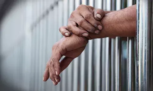 വിസയും വിദേശ ജോലിയും വാഗ്ദാനം ചെയ്ത് 29 ലക്ഷം രൂപയുടെ തട്ടിപ്പ്; പ്രതികള്‍ക്ക് അഞ്ച് വര്‍ഷം തടവും 30.60 ലക്ഷം രൂപ പിഴയും