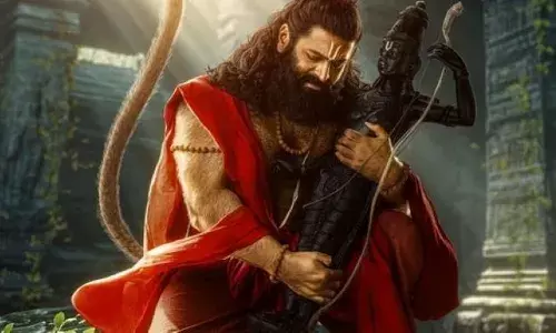 മനുഷ്യമുഖമുള്ള ഹനുമാനോ !!; ദൈവത്തോടും വിശ്വാസത്തോടുമുള്ള അവഹേളനം; റിഷഭ് ഷെട്ടി ചിത്രത്തിനെതിരെ ഹൈക്കോടതി അഭിഭാഷകൻ; റിലീസിന് മുന്നേ ജയ് ഹനുമാനെതിരെ കേസ്