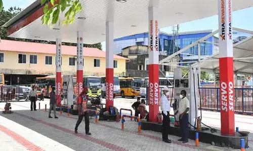 പെട്രോള്‍ പമ്പ് സമരം; വാഹനത്തില്‍ ഇന്ധനം നിറയ്ക്കാന്‍ വിട്ടുപോയവര്‍ വിഷമിക്കേണ്ട: കെഎസ്ആര്‍ടിസിയുടെ യാത്ര ഫ്യൂവല്‍സ് ഔട്ട് ലെറ്റുകള്‍ തുറന്നു പ്രവര്‍ത്തിക്കും